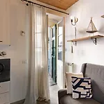 La Casa Del Sole Nel Borgo Appartement *