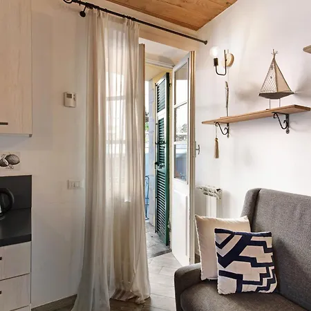 La Casa Del Sole Nel Borgo Genova