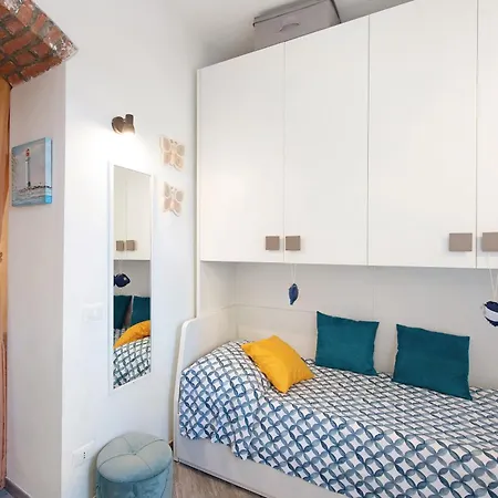 La Casa Del Sole Nel Borgo Apartman *